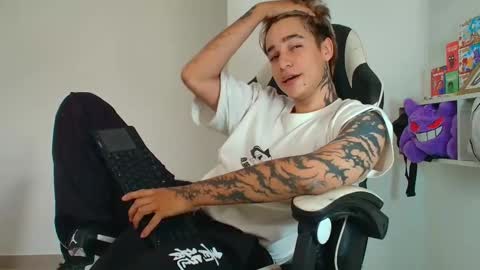 zack online show from February 3, 8:25 pm