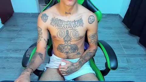 BiG Zafiro online show from April 1, 12:07 pm