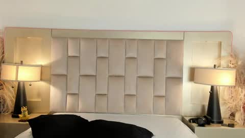 zahir_ashar online show from April 6, 10:54 pm