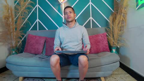 Zaid Mendoza online show from December 17, 11:49 am