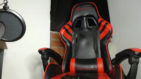 Zarco online show from December 14, 2:45 am