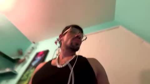 zayden online show from February 9, 9:03 am