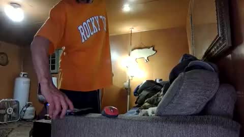 zdbell5thousand1 online show from April 2, 3:04 am