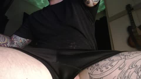 Snapshot of zedizded chatting on October 30, 12:24 am zedizded online show from October 30, 12:24 am