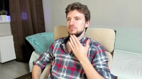 Andrew online show from December 15, 2:41 am