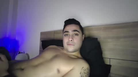 Snapshot of zerm1 chatting on December 10, 5:28 am zerm1 online show from December 10, 5:28 am