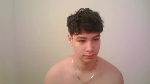 zeus_183 online show from April 16, 4:18 pm