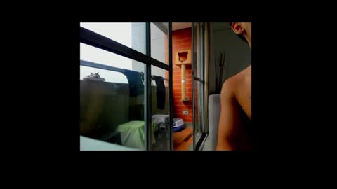 zeus online show from March 3, 8:50 pm