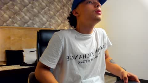 zeus online show from December 28, 6:50 pm