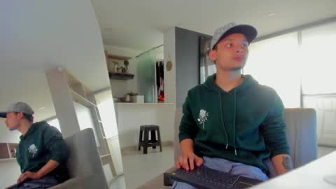 zeus online show from September 27, 6:39 pm