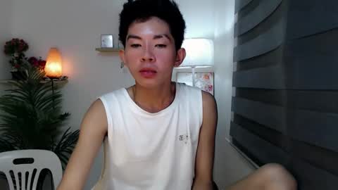 zian_smithx online show from January 7, 1:05 pm