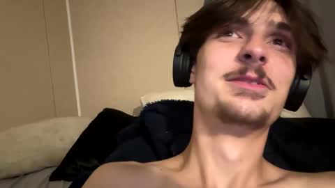 ziggy758084 online show from September 24, 3:39 am