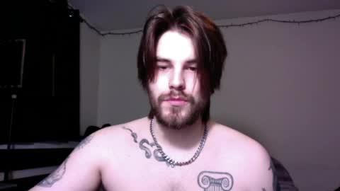 zorvello_83 online show from April 14, 7:35 pm