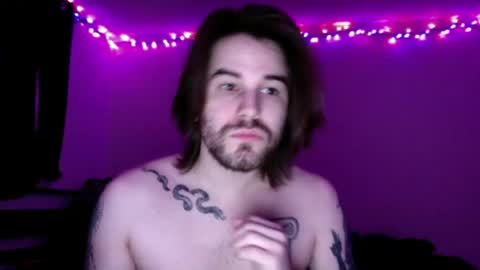 zorvello_83 online show from April 6, 12:39 pm