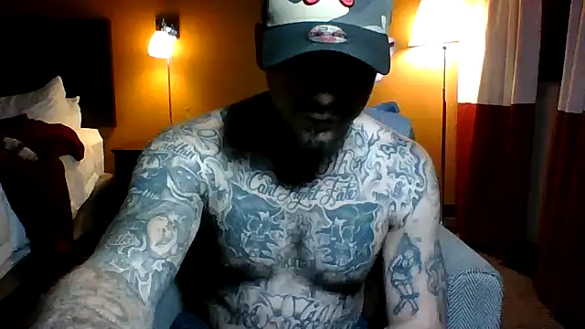 Snapshot of DADDY_KANE8--- chatting on December 15, 11:31 pm DADDY KANE8--- online show from December 15, 11:31 pm