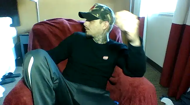 Snapshot of DADDY_KANE8--- chatting on December 18, 5:00 pm DADDY KANE8--- online show from December 18, 5:00 pm