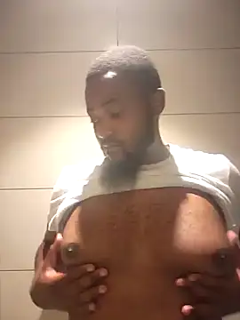 Snapshot of douksm chatting on January 14, 12:24 pm douksm online show from January 14, 12:24 pm