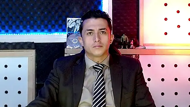 Darko0717 online show from December 19, 1:51 pm