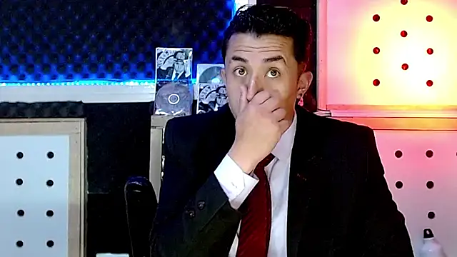 Darko0717 online show from December 18, 3:22 pm