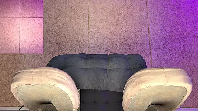 Farmer James online show from November 5, 7:05 pm