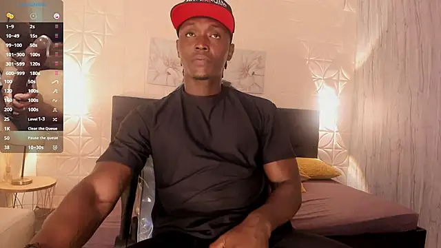 DannSmmith online show from November 8, 1:03 pm