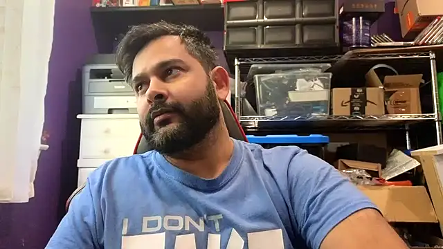 Sakhtlaundaz online show from October 26, 6:10 pm