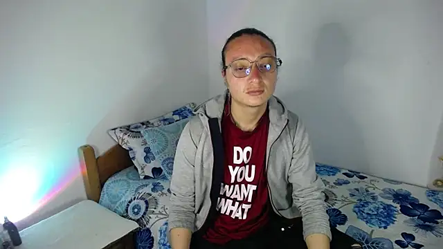 monkeywillwhite online show from March 4, 3:35 am