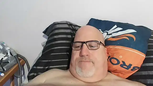 Bigbear0563 online show from March 8, 3:54 pm