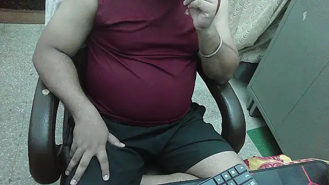 Snapshot of rentarob chatting on October 23, 1:53 am rentarob online show from October 23, 1:53 am
