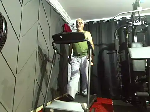 Snapshot of cenizo10124 chatting on November 2, 3:00 am cenizo10124 online show from November 2, 3:00 am