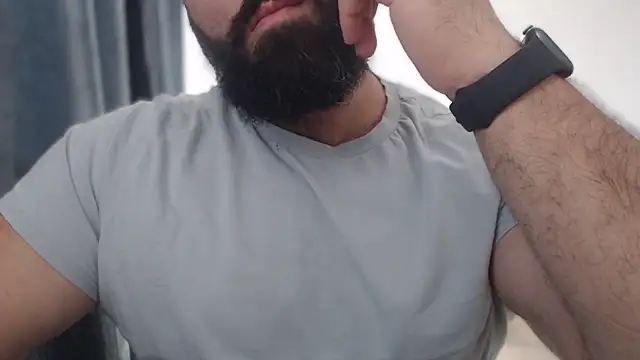 hugemachohandsome online show from September 22, 1:43 pm