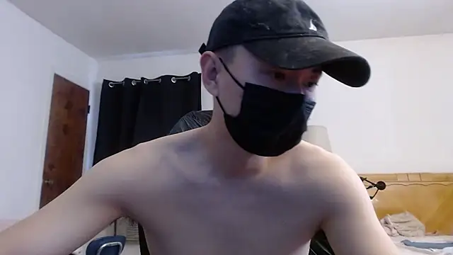 twbobo00715 online show from March 17, 4:09 pm