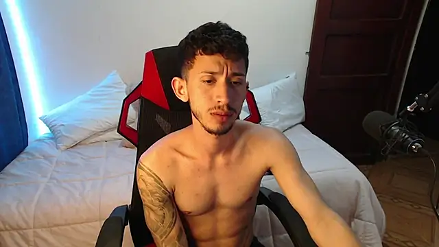 stevenSEX123 online show from December 3, 4:02 am