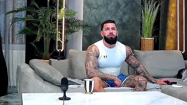 masterkingofmusclee online show from November 26, 9:18 pm