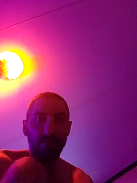 Bi curious86 online show from February 14, 1:44 am