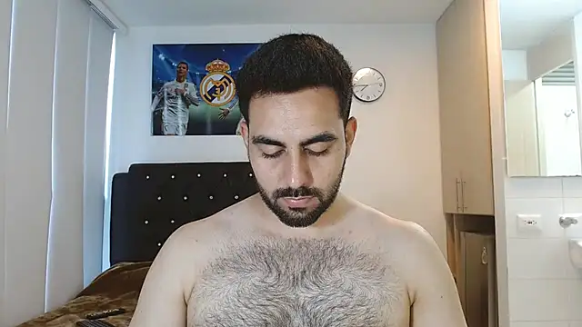 omarmohammedhot2 online show from February 19, 3:38 pm