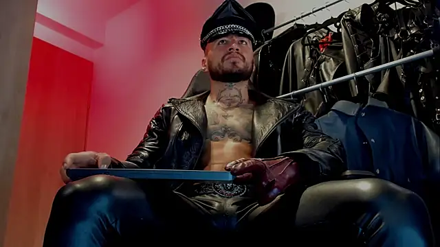 billyMayer  online show from December 16, 11:55 am