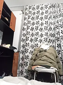 florin421 online show from April 12, 1:23 pm