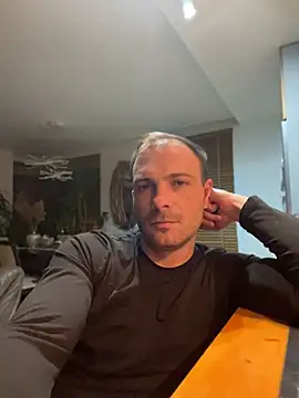 Adventurehotman online show from April 12, 8:21 pm