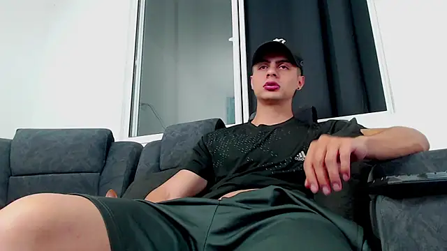 Stiven CL online show from October 2, 3:10 am