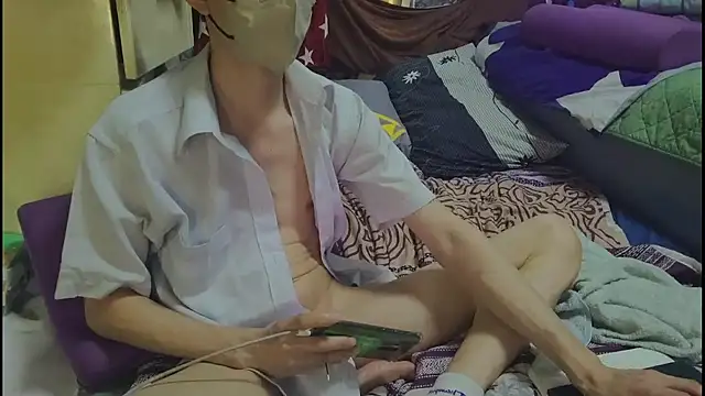 JJjing online show from October 30, 6:53 pm