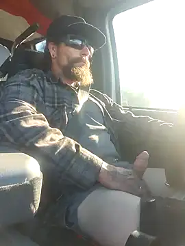 Crackkers online show from December 2, 4:18 pm