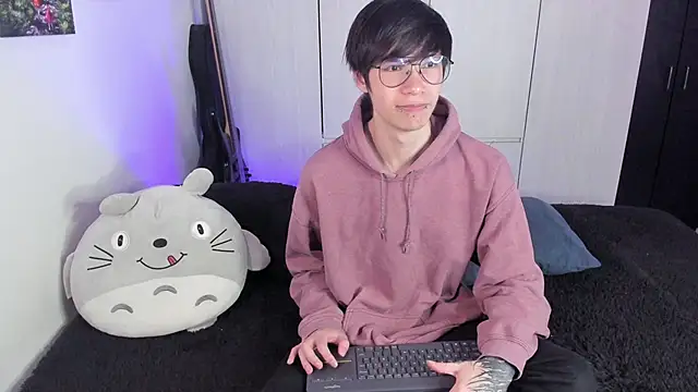 Aventure Twinks online show from January 29, 11:20 am