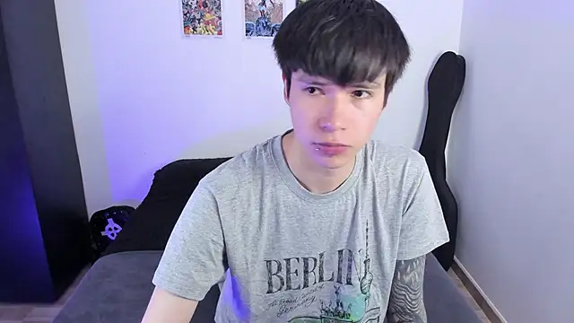 Aventure Twinks online show from October 3, 4:45 pm