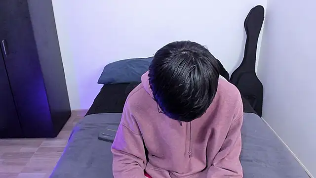 Aventure Twinks online show from March 19, 8:11 pm