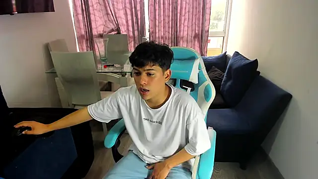 Franco Rizzo  online show from February 17, 8:15 pm