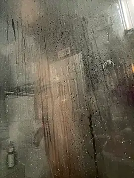 RoodoggXL online show from March 8, 5:00 am