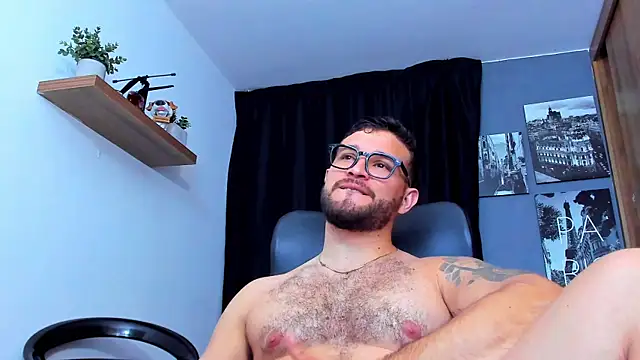 AndrewDiaz online show from December 15, 4:31 am