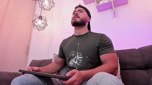 SebastianVilla  online show from December 26, 9:26 pm