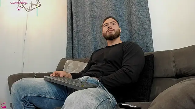 SebastianVilla  online show from September 26, 12:08 am